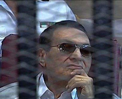 مبارك فى قفص الاتهام-ارشيفية